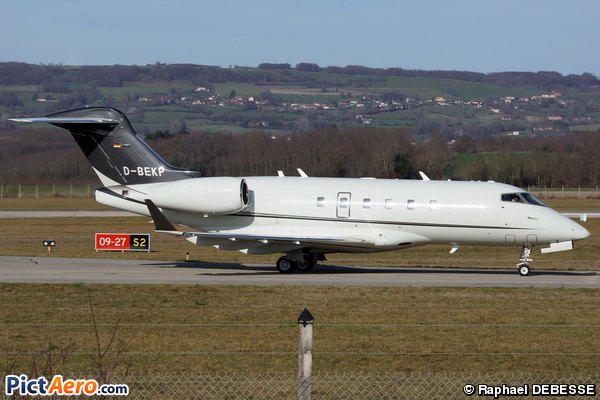 Bombardier BD-100-1A10 Challenger 300 (Windrose Air)