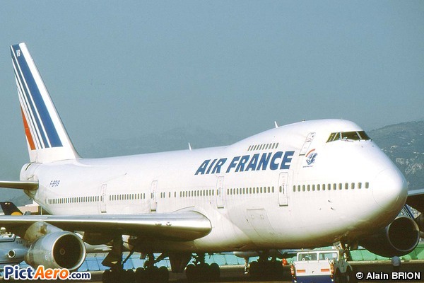 Boeing 747-228BM (Air France)