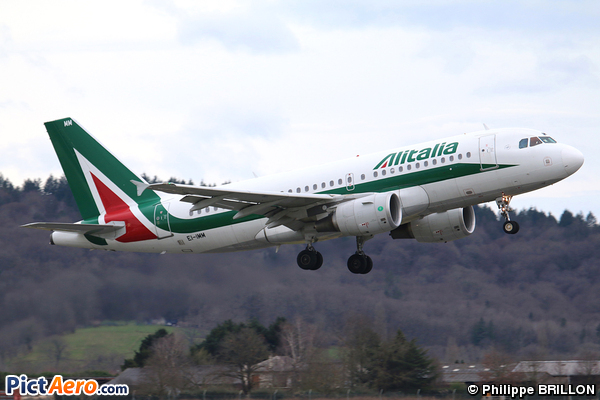 Airbus A319-111 (Alitalia)