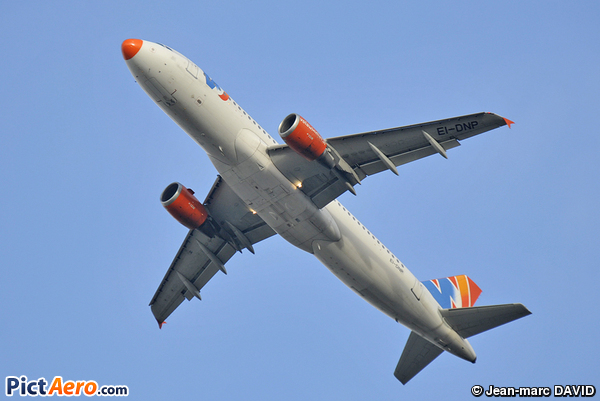 Airbus A320-212 (Wind Jet)