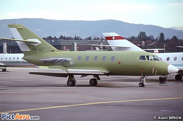 Dassault Falcon (Mystere) 20F-5  (Aeroleasing SA)