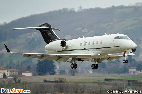 Bombardier BD-100-1A10 Challenger 300 (Windrose Air)