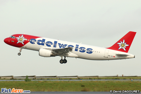 Airbus A320-214 (Edelweiss Air)