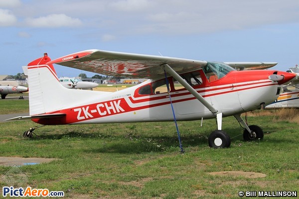 Cessna 185C  Skywagon (Private / Privé)