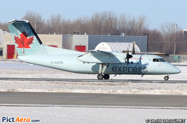 De Havilland Canada DHC-8-102 (Air Canada Express)