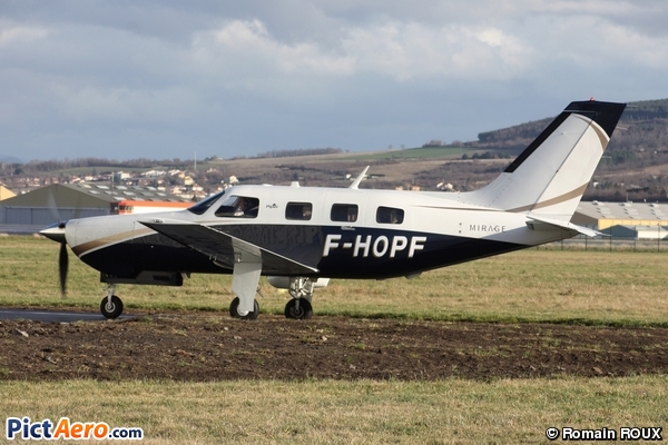 Piper PA-46-350P Malibu Mirage  (Private / Privé)