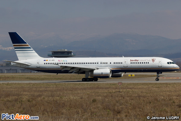 Boeing 757-256 (Privilege Style)