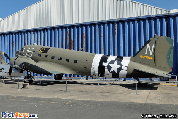 Douglas C-47A Skytrain  (Musée de l'Air et de l'Espace du Bourget)