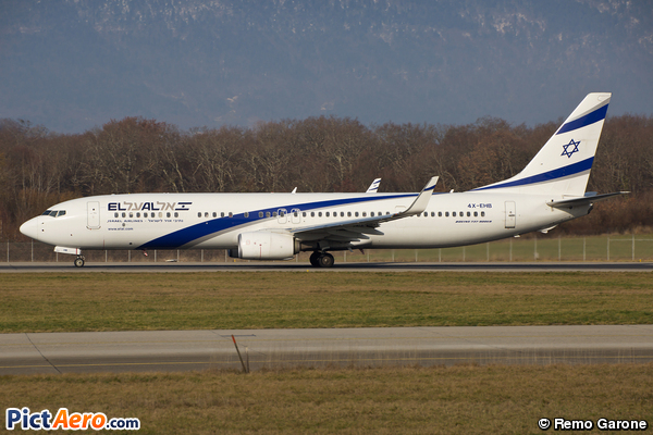 Boeing 737-958/ER (El Al Israel Airlines)