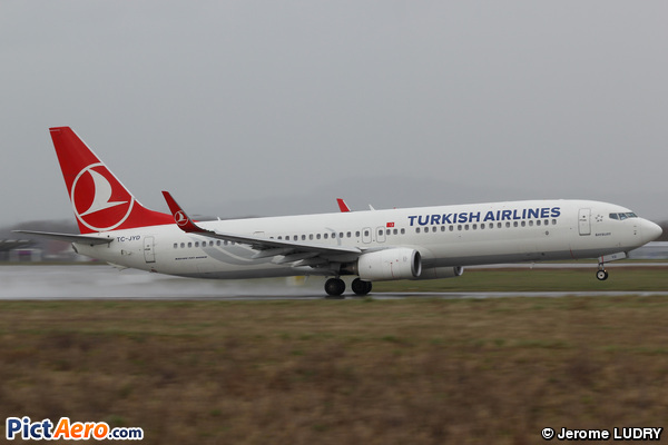 Boeing 737-9F2/ER (Turkish Airlines)