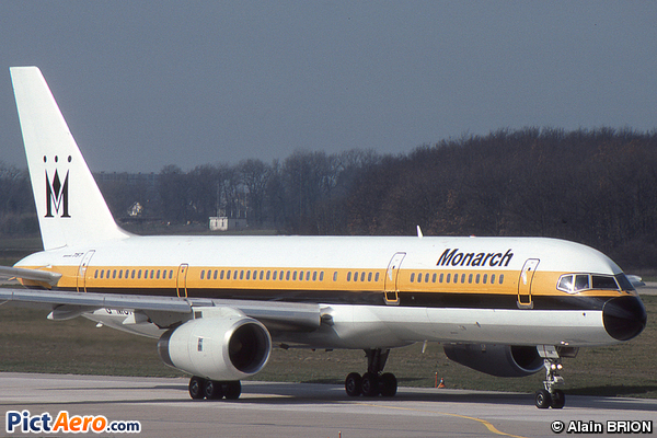 Boeing 757-2T7 (Monarch Airlines)