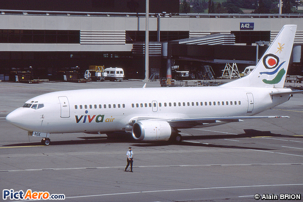 Boeing 737-3A4 (Viva Air)