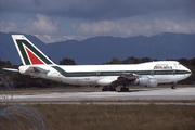 Boeing 747-243B (I-DEMV)