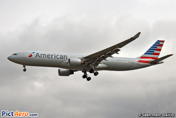 Airbus A330-223 (American Airlines)