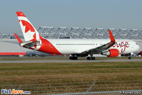 Boeing 767-36N/ER (Air Canada Rouge)