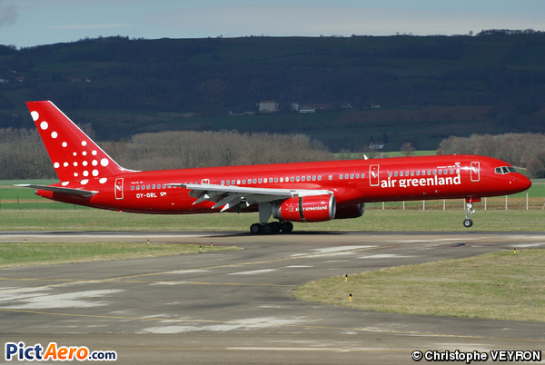 Boeing 757-236 (Air Greenland)