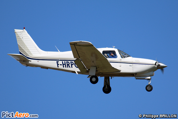 Piper PA-28R-201 Cherokee Arrow III (Private / Privé)