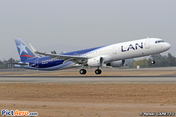 Airbus A321-211/SL (LAN Airlines)