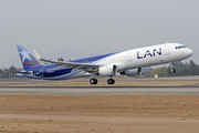 Airbus A321-211/SL (CC-BEF)