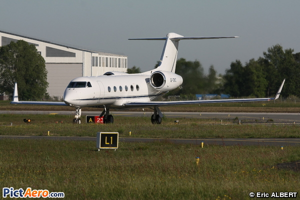 Gulfstream Aerospace G-450 (TAG Aviation)
