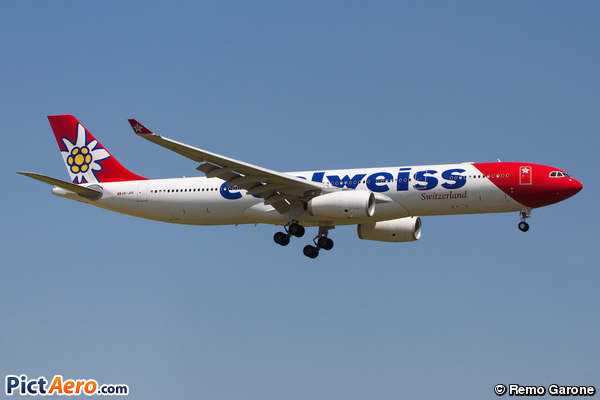 Airbus A330-343 (Edelweiss Air)