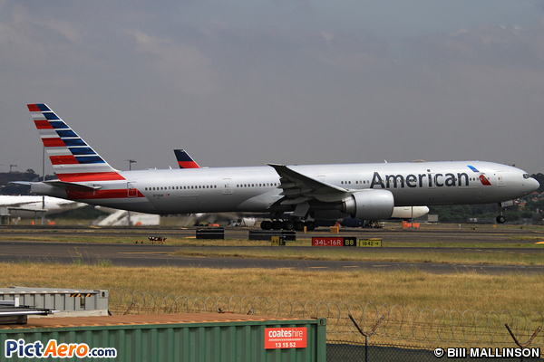 Boeing 777-323ER (American Airlines)