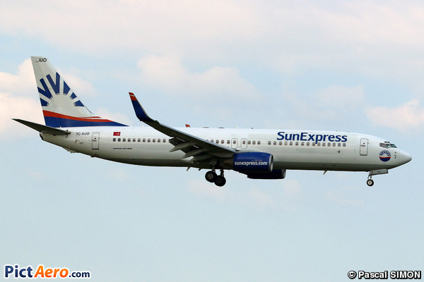 Boeing 737-86Q/WL (SunExpress)