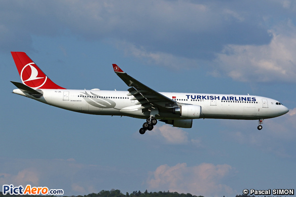 Airbus A330-303 (Turkish Airlines)