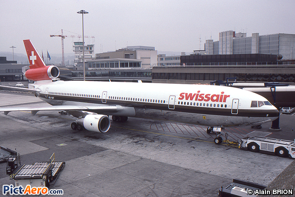McDonnell Douglas MD-11P (Swissair)