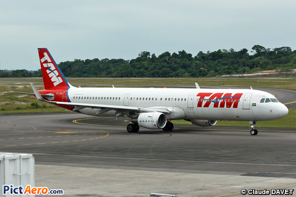 Airbus A321-211/SL (TAM Linhas Aéreas)
