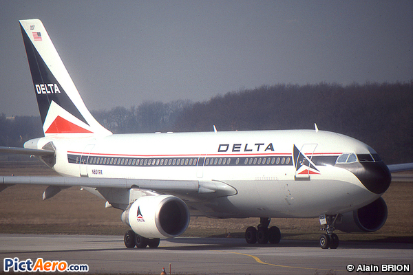 Airbus A310-222 (Delta Air Lines)