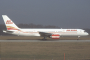 Boeing 757-236 (G-BKRM)