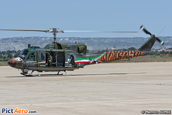 BELL 212 (Italy - Air Force)