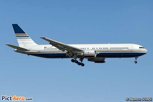 Boeing 767-35D/ER (Privilege Style)