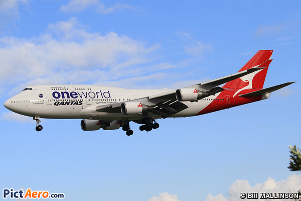 Boeing 747-438/ER (Qantas)