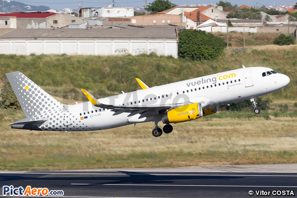 Airbus A320-232 (Vueling Airlines)