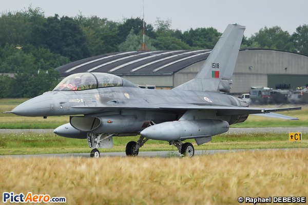 General Dynamics F-16B Fighting Falcon (Portugal - Air Force)