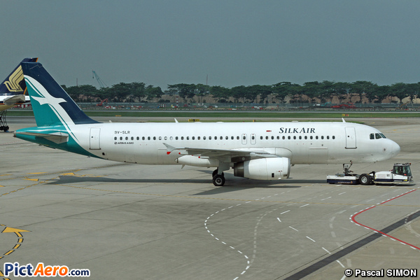 Airbus A320-233 (SilkAir)