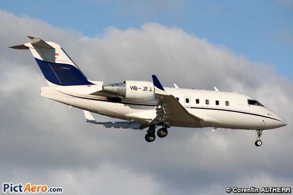 Canadair CL-600-2B16 Challenger 604 (Nomad Aviation AG)