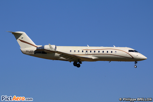 Bombardier CRJ-200ER (AirX Charter)
