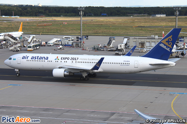 Boeing 767-3KY/ER (Air Astana)