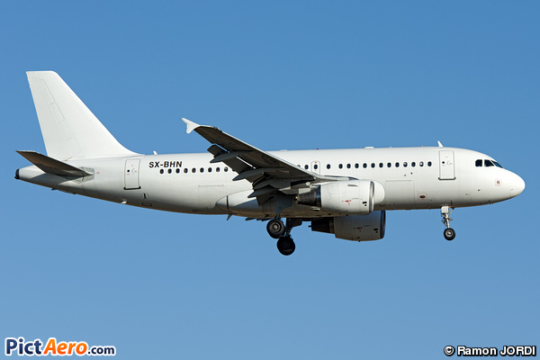 Airbus A319-112 (Olympus Airways)