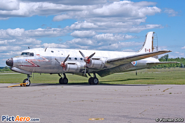 Canadair C-54GM North Star 1 ST (Canada - Air Force)