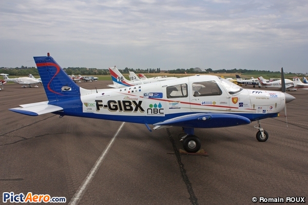 Piper PA-28-161 Warrior II (Club Aéronautique  De Pérouges Plaine de l'Ain Robert et Henri Darmon)