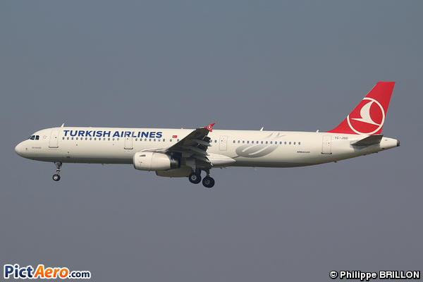 Airbus A321-231 (Turkish Airlines)