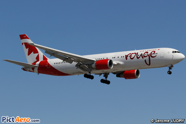 Boeing 767-3Q8/ER (Air Canada Rouge)