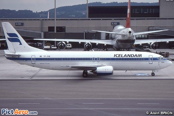 Boeing 737-408 (Icelandair)