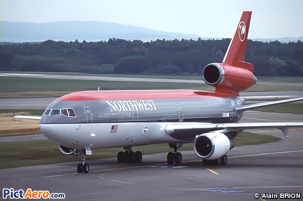 McDonnell Douglas DC-10-30 (Northwest Airlines)