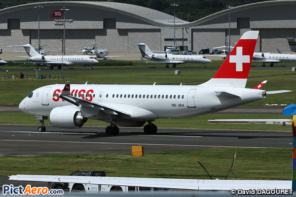 BD-500-1A10 CS100 (Swiss International Air Lines)