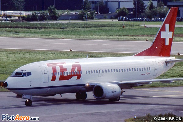 Boeing 737-3Y0 (TEA Switzerland)